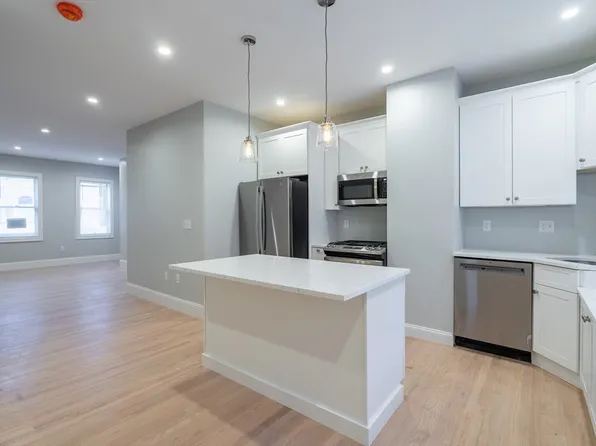 60 6th St, Cambridge, MA 02141