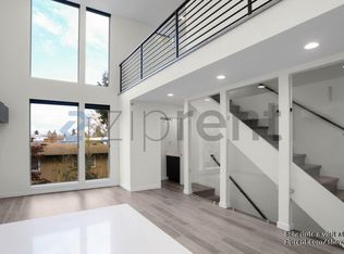 8747 14th Ave NW #B, Seattle, WA 98117