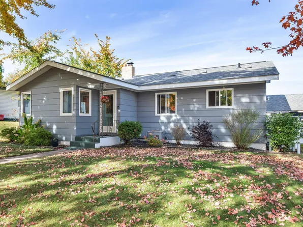 228 E Saint George Ave, Grantsburg, WI 54840