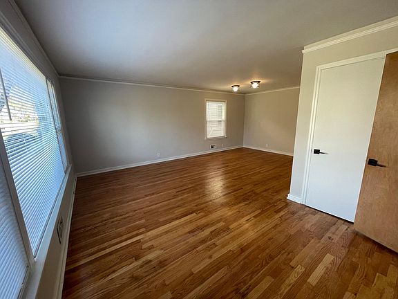 3rd image of 4306 N Stowell Ave #4306