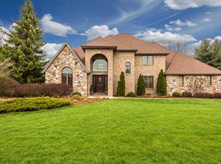 4441 Plum Creek Ln, Saint Joseph, MI 49085