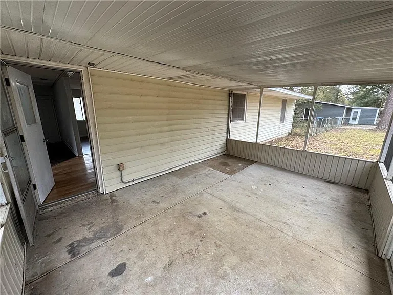 4734 Clarendon Dr — Photo 24
