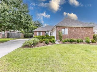 2234 Springlake Dr, Baton Rouge, LA 70810