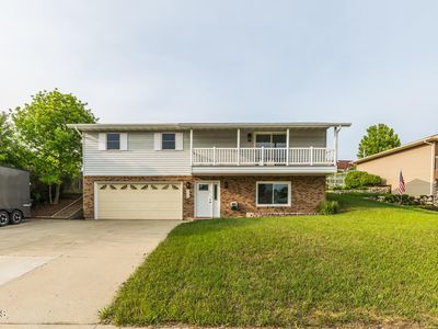 506 6th Ave NE, Mandan, ND, 58554