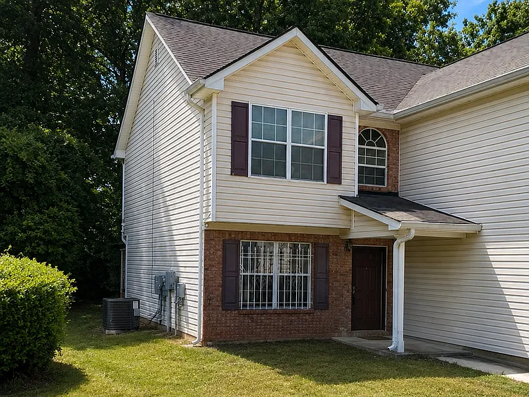 4438 Chester Ln — Photo 2