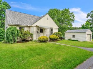 28 Pine St, Ware, MA 01082