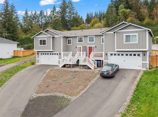 Allynmoore, Allyn, WA 98524