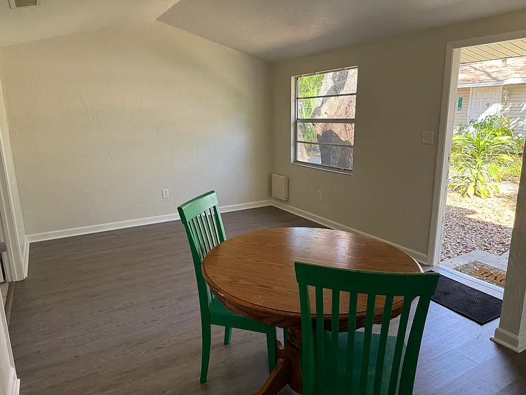 417 2nd Ave — Photo 9