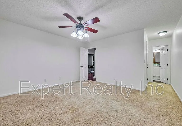 5501 Heath Row Dr — Photo 28