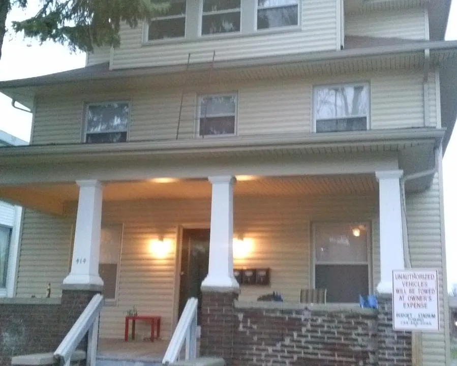 414 Perrin St #1