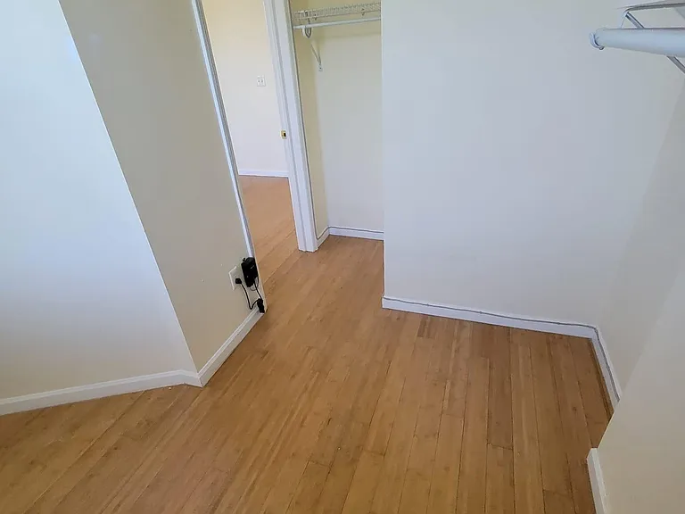 199 Van Winkle St #2 — Photo 11