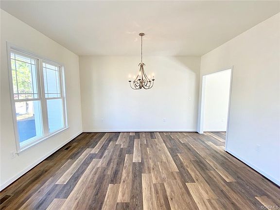 3rd image of 5807 Koufax Dr