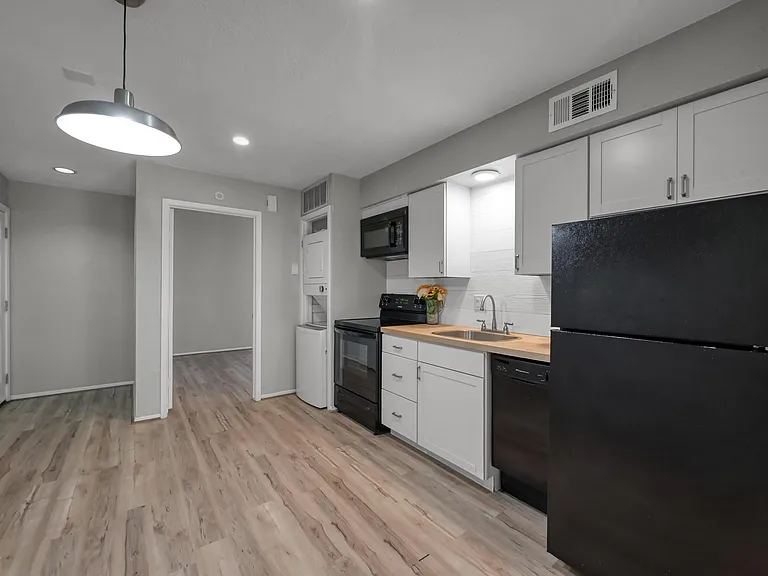 12900 Walden Rd #1010J — Photo 5
