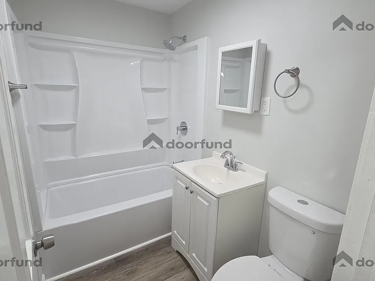 174 Columbus St #4 — Photo 4