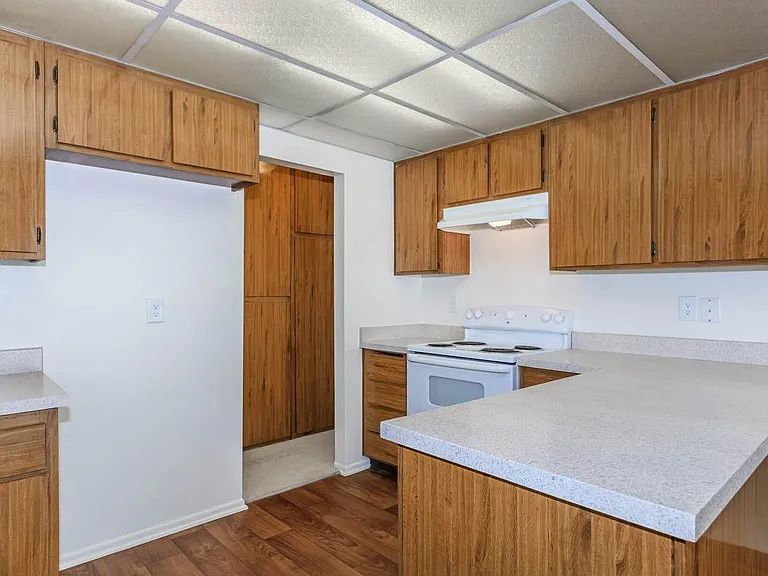 Ridgewood Village Apartment Homes — Photo 55
