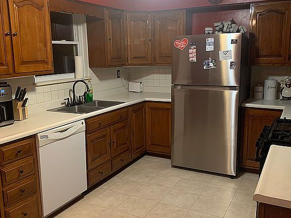 4th image of 1321 W Pinecrest Dr