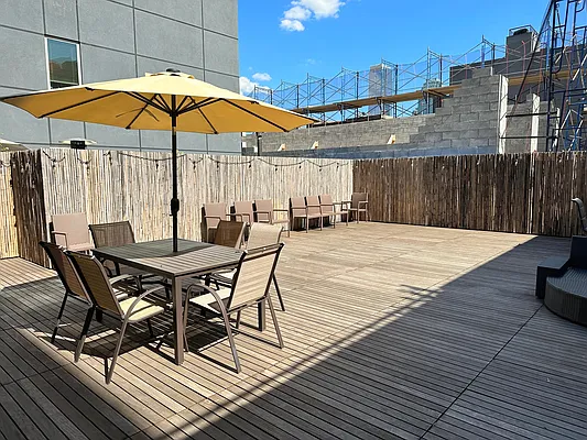 Rented by R New York | media 28