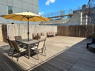 Rented by R New York