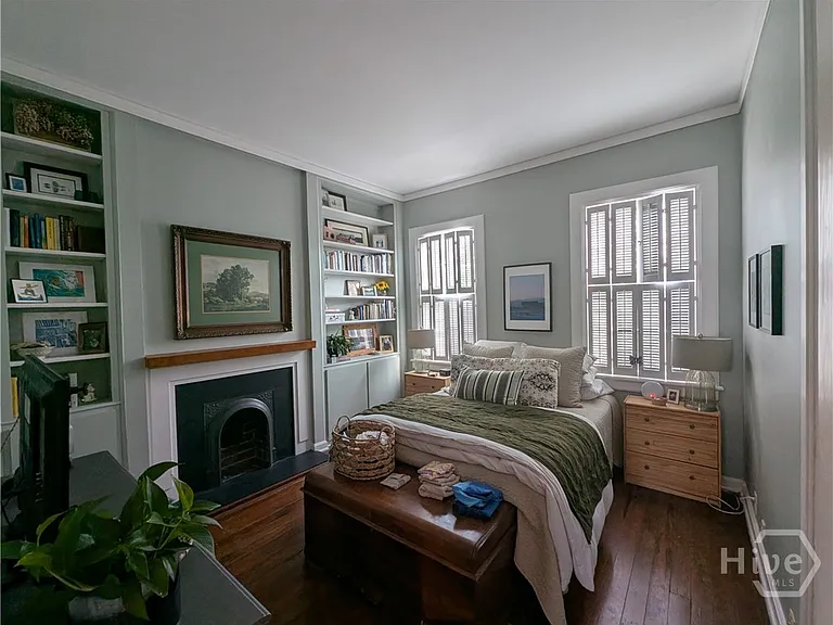 510 E State St — Photo 14