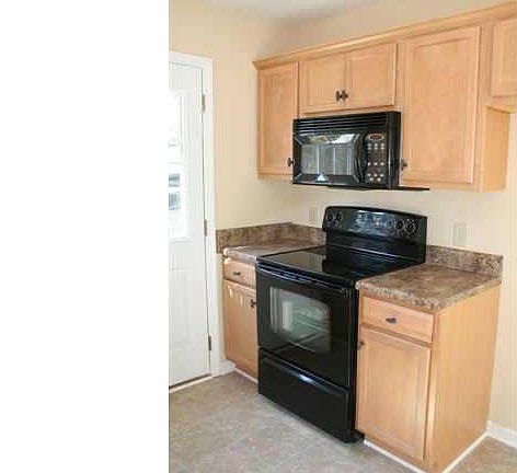 5th image of 101B W Lakefield