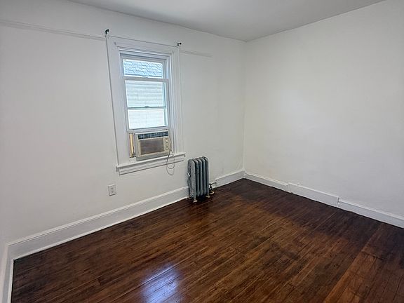 5th image of 8719 144th St #1