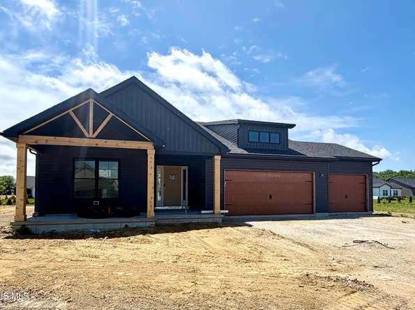 5048 Magnolia Dr, Oregon, OH 43616