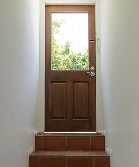 2120 N Cahuenga Blvd — Photo 22