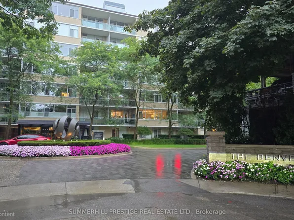1 Benvenuto Pl #112, Toronto, ON M4V 2L1