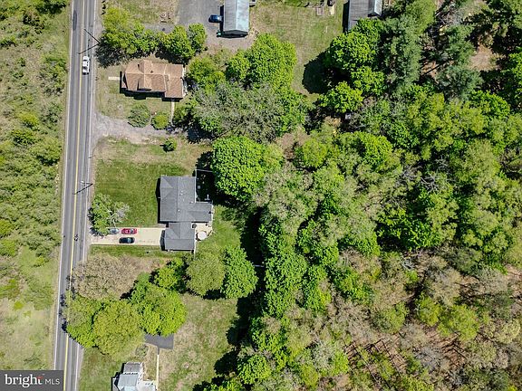 4th image of 8 W Factory Rd