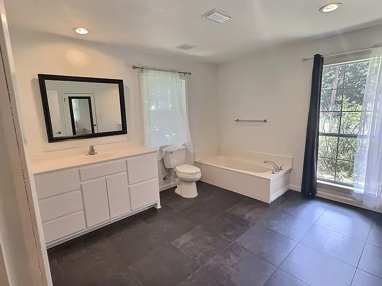 6509 Shore Dr — Photo 24