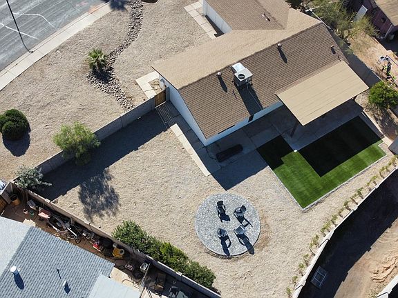 3rd image of 402 W EL PRADO Road