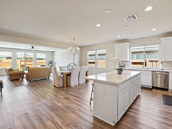2nd image of 843 Graf Way