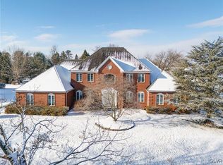 1036 Buckingham Dr, Allentown, PA 18103