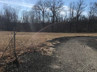 1900 S Bull Run Rd, Fowlerville, MI 48836