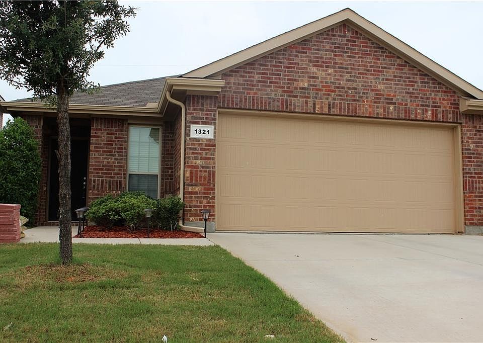 1st image of 1321 Briarwood Dr