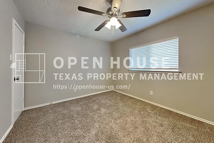 1636 Dogwood Ln — Photo 13