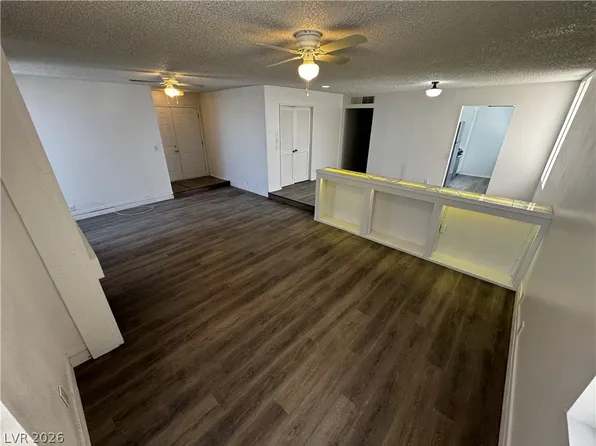 3336 Sylvia St APT A, Las Vegas, NV 89121