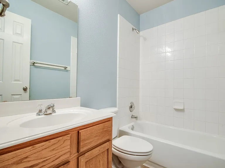 10120 Cherry Hill Ln — Photo 4