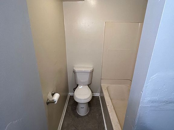 5th image of 435 S Christian St #1