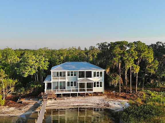 2nd image of 424 Lake Mirror Dr #2