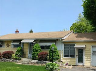 91 Cynthia Dr, West Haven, CT 06516