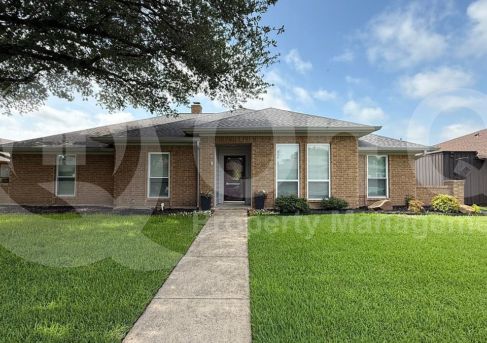 1st image of 2210 Ridgewood