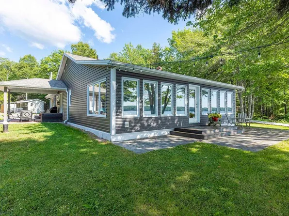 Meadow Ln #285, Murphy Lake, NS B4N 3V8