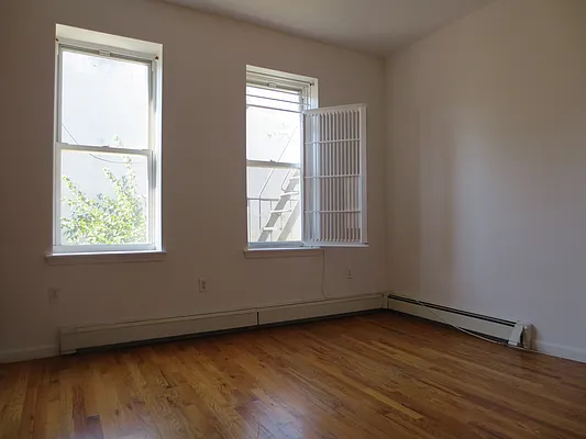 Rented by Parlor Real Estate Corp | media 26