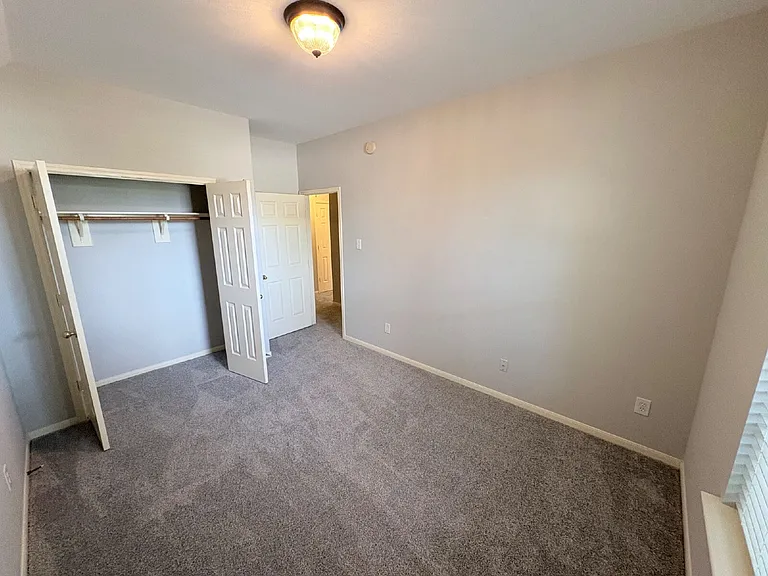 18703 River Meadows Rd — Photo 23