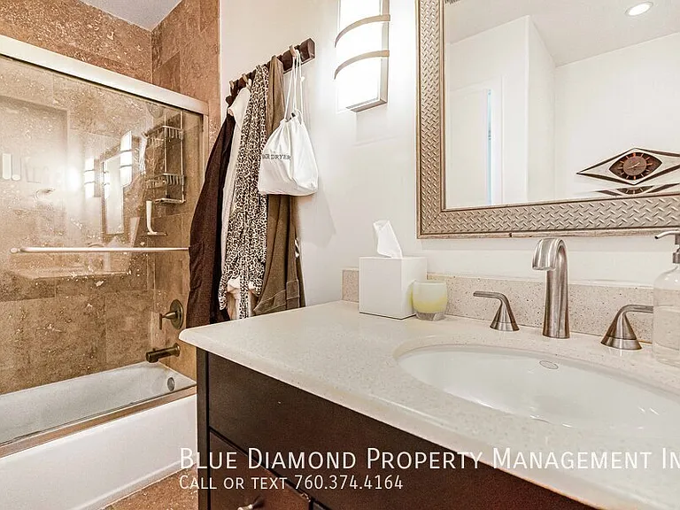 2020 Cambridge Ave — Photo 26