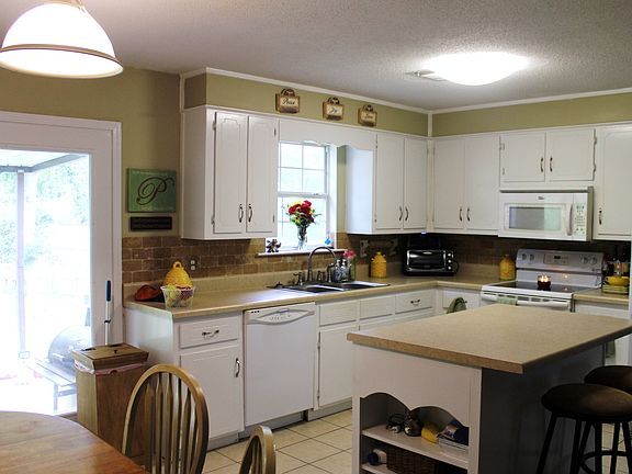 3rd image of 14503 Ole Oak Dr
