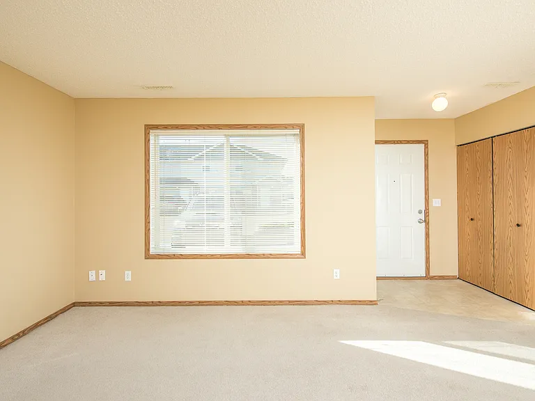 100 Jordan Pkwy — Photo 26