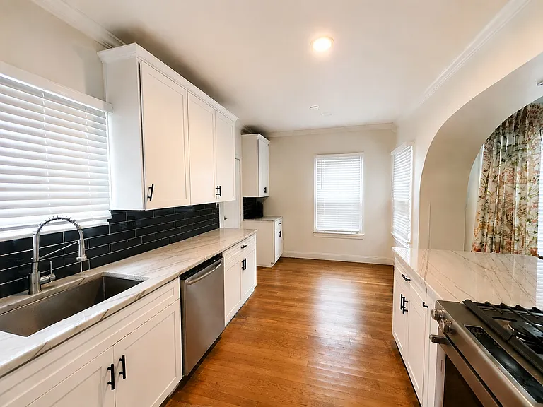 2501 Madera St — Photo 3
