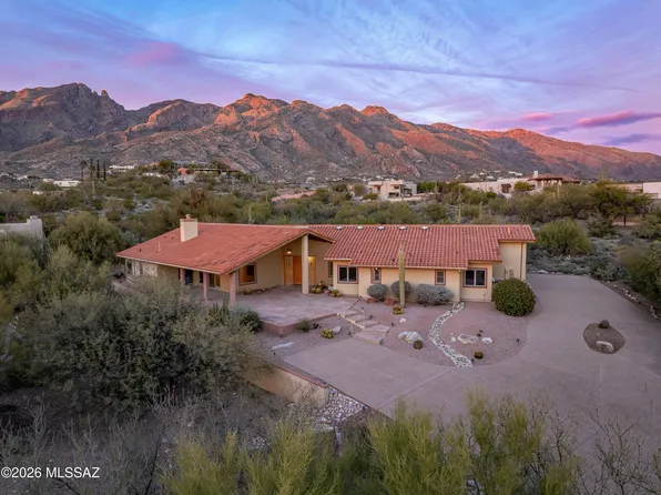 6310 N Cadena De Montanas, Tucson, AZ 85718